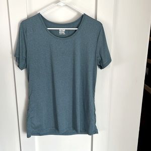 32 degrees active tee shirt sleeve size XL